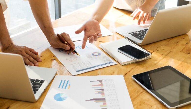 Estrategias de Marketing Digital Adaptadas para el Futuro Empresarial en la Era Actual