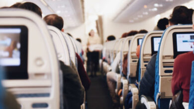 Consejos Esenciales de Vestimenta para un Vuelo de Larga Distancia y Máximo Confort
