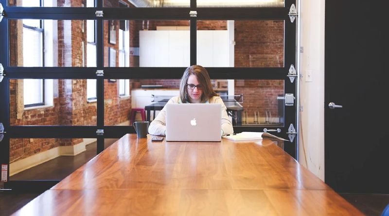 Cómo convertirte en emprendedora libre con Project Martina: Guía para el éxito sostenible en tu negocio