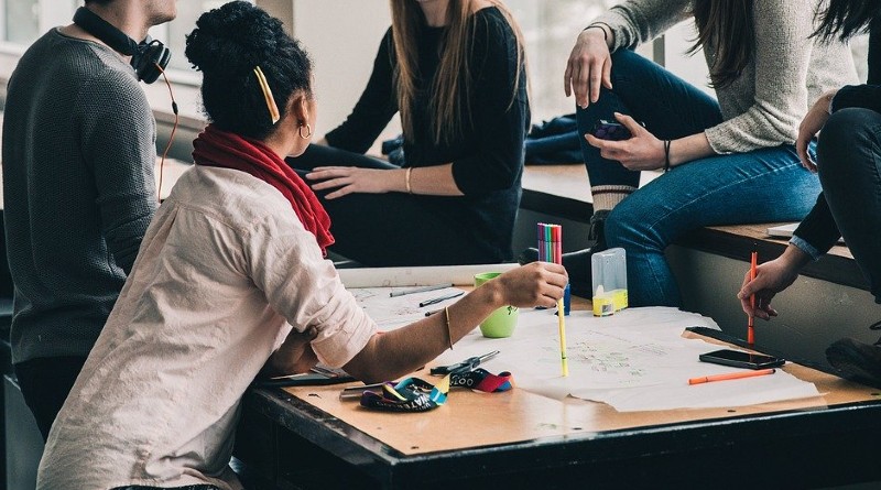 Ventajas de estudiar en el extranjero para mejorar tus oportunidades laborales Ventajas de estudiar en el extranjero para mejorar tus oportunidades laborales