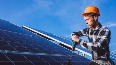 Importancia del regulador solar en instalaciones fotovoltaicas para maximizar eficiencia energética