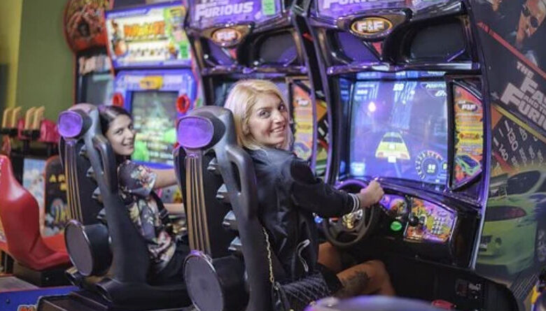 Revive la Diversión: La Tendencia de las Máquinas Recreativas en Cafés que Regresa para Quedarse