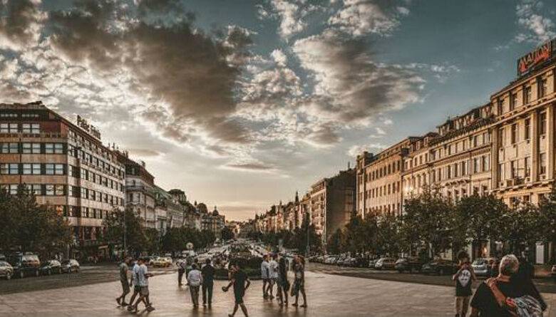Praga: El Destino Turístico Imperdible que Atrae Visitantes de Todo el Mundo
