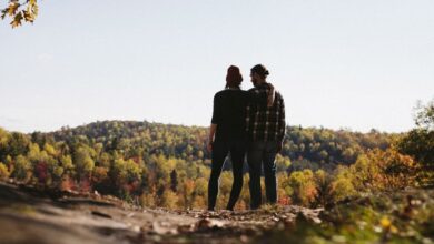 Explora el Mundo: La Aventura Infinita de una Pareja Viajeras