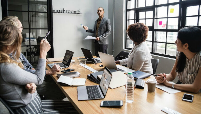 Beneficios Clave de Contratar Servicios de Consultoría IT para tu Empresa