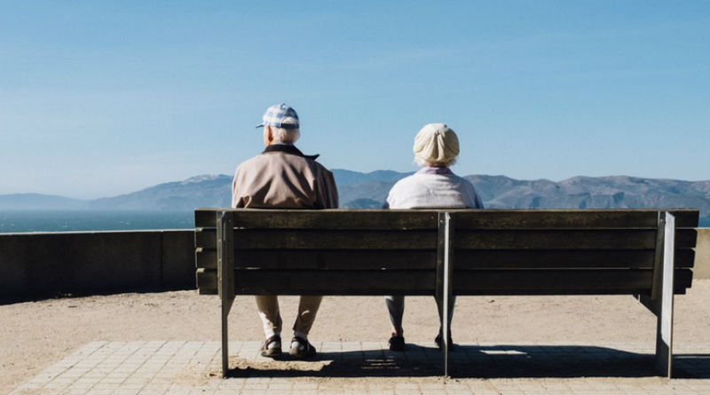 Guía Práctica para Ayudar a Nuestros Mayores en su Vida Diaria Guía Práctica para Ayudar a Nuestros Mayores en su Vida Diaria