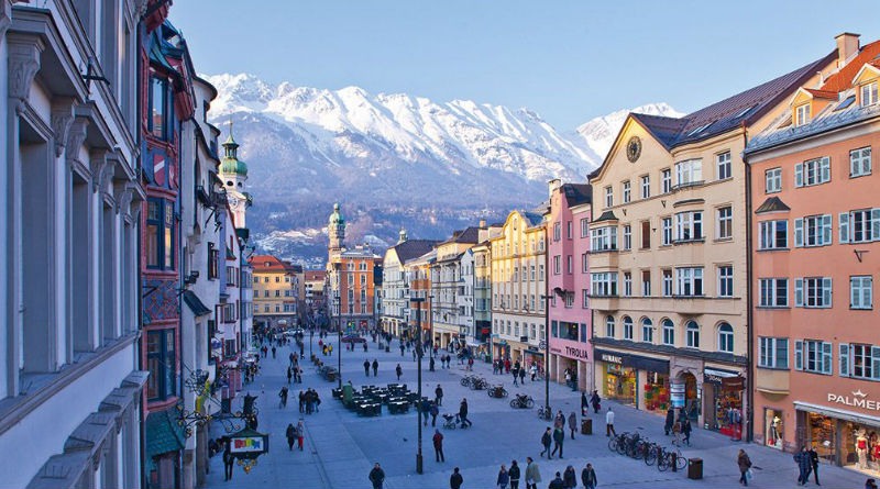 Innsbruck: Descubre la Magia de la Ciudad Alpina Todo el Año Innsbruck: Descubre la Magia de la Ciudad Alpina Todo el Año
