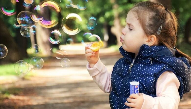 Consejos Esenciales para Vestir a tu Hijo con Estilo y Confianza