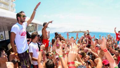 Fiestas en Catamarán: La Experiencia Imperdible en Ibiza para Todos los Veranos Fiestas en Catamarán: La Experiencia Imperdible en Ibiza para Todos los Veranos