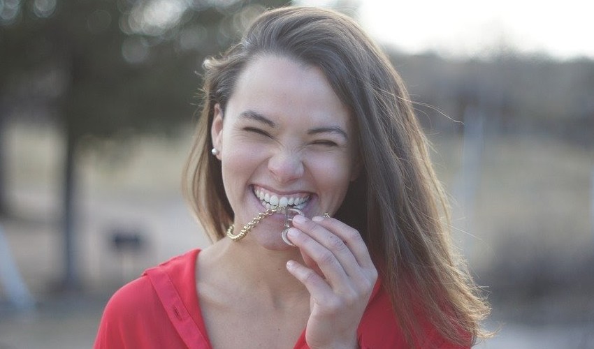 Invisalign: La Revolución en Ortodoncia para una Sonrisa Perfecta y Discreta
