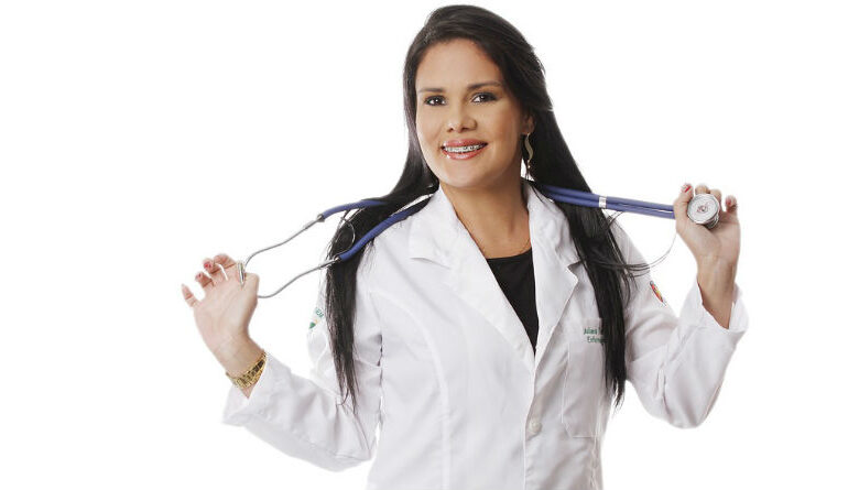Másteres para Enfermeras: Mejora tu Carrera Profesional con Connect&Go 2026