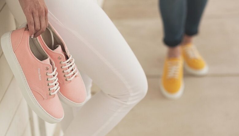 Zapatillas de Lona: Un Clásico Atemporal en la Moda y el Estilo