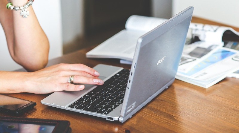 10 Mejores Laptops del Mercado: Guía de Compra Esenciales para Todo Usuario 10 Mejores Laptops del Mercado: Guía de Compra Esenciales para Todo Usuario
