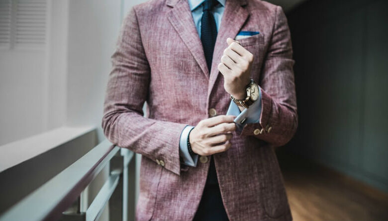 Complementos Esenciales para el Hombre: Top 5 para Llevar Siempre a la Moda