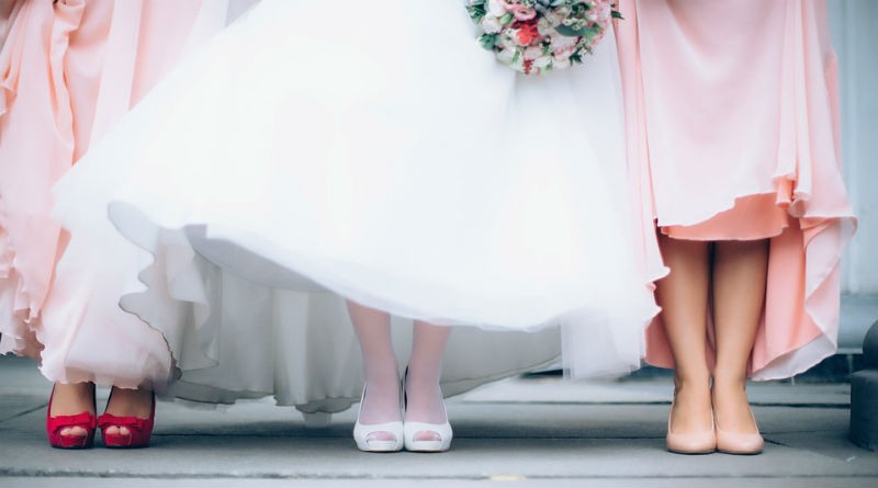 Zapatos cómodos y elegantes para disfrutar de tu boda de ensueño sin sacrificios Zapatos cómodos y elegantes para disfrutar de tu boda de ensueño sin sacrificios
