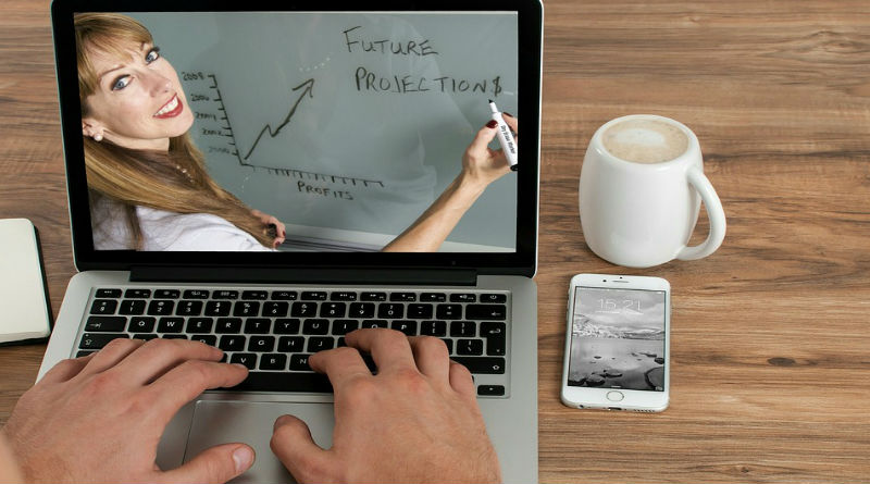 Formación Superior Accesible: Tu Futuro Académico a un Clic de Distancia